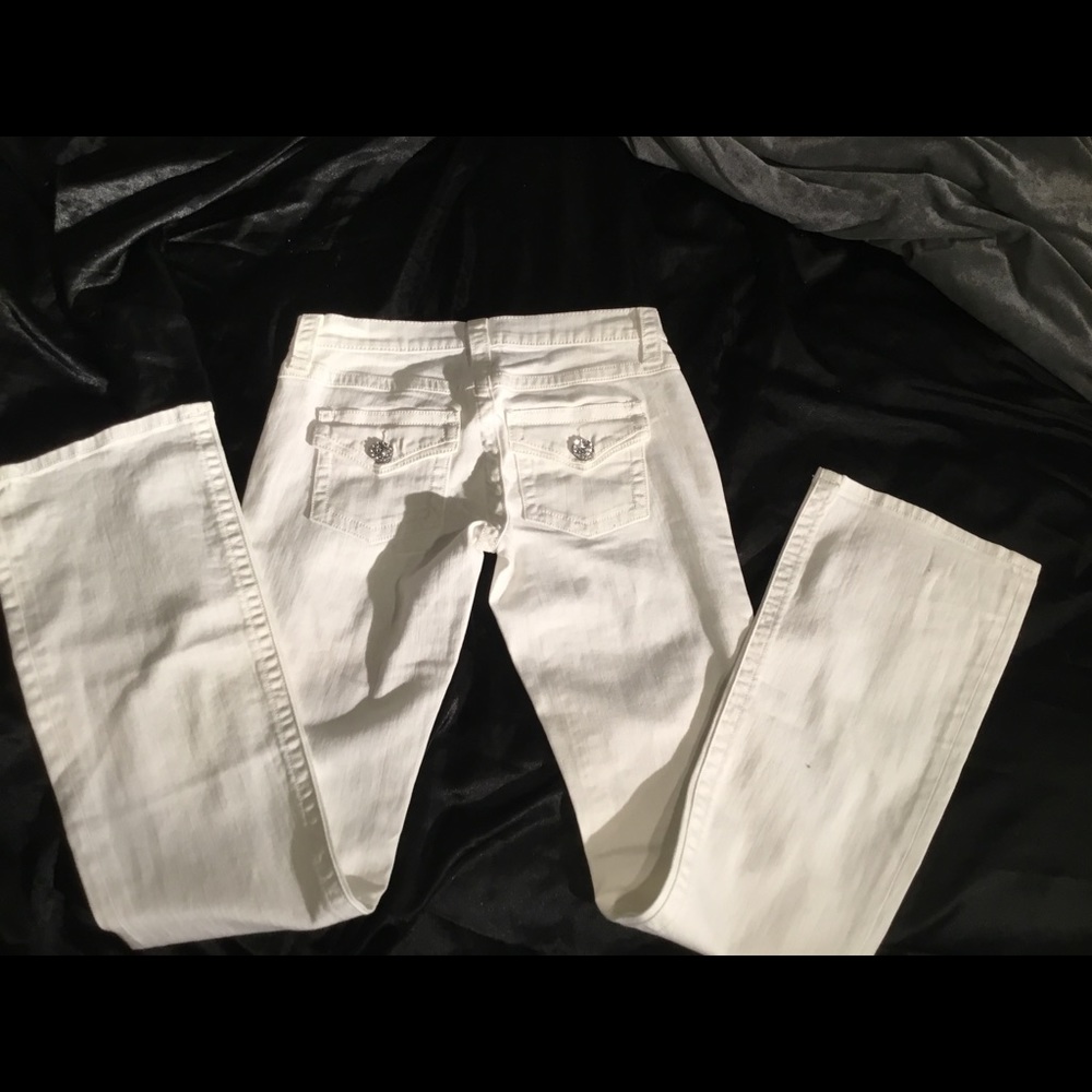 SOLD***White jeans with rhinestone buttons